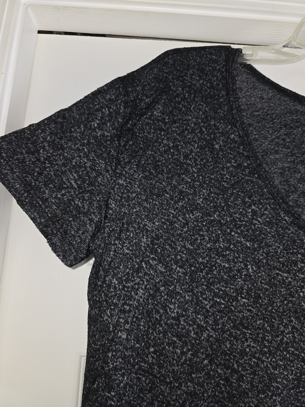 Abound Charcoal V-Neck Short Sleeve Top Small Medium - Picture 2 of 7